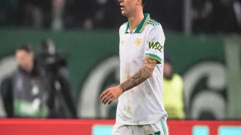 利物浦23轮大胜伊普斯威奇4-1，精彩对决回顾